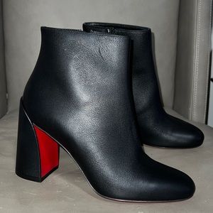 Christian Louboutin shoes for womens, Size 8 color black